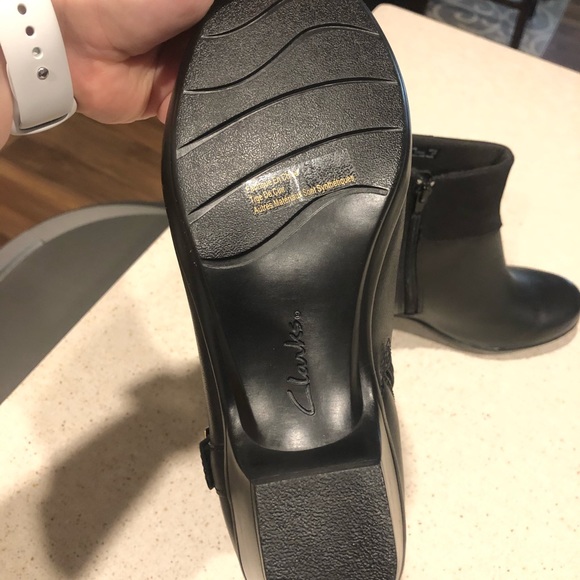 Clark’s Booties - Picture 4 of 4